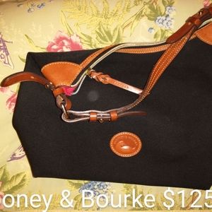 Dooney & Bourke purse